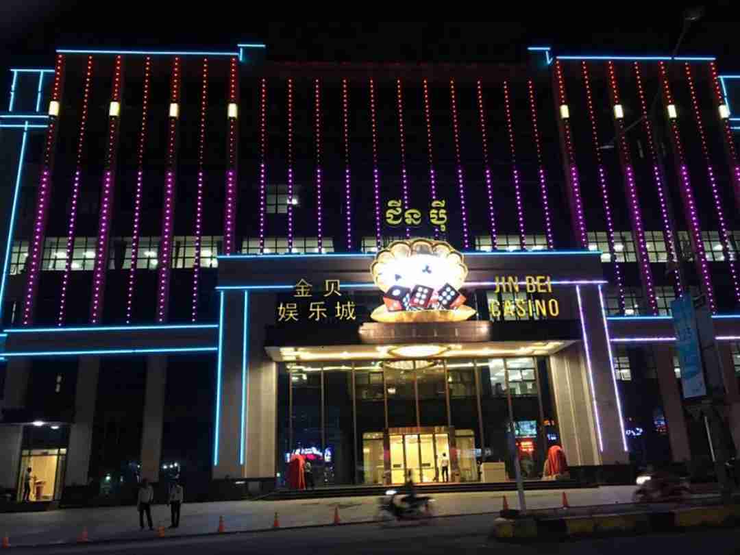 JinBei Casino & Hotel về đêm lung linh nổi bật