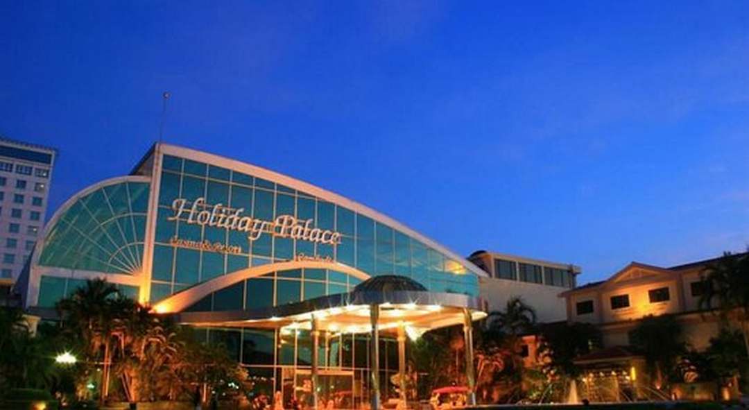  Holiday Palace Resort & Casino - Địa điểm đáng nên thử 