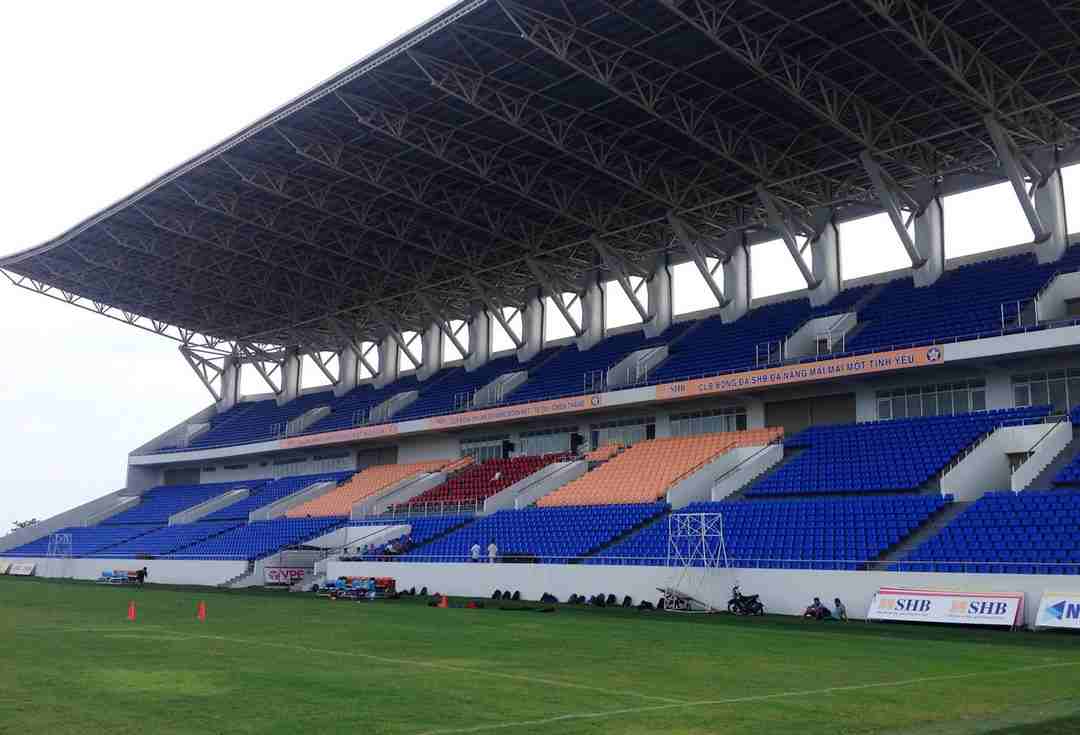 Sự hiện đại và mới mẻ từ các sân vận động ở Việt Nam